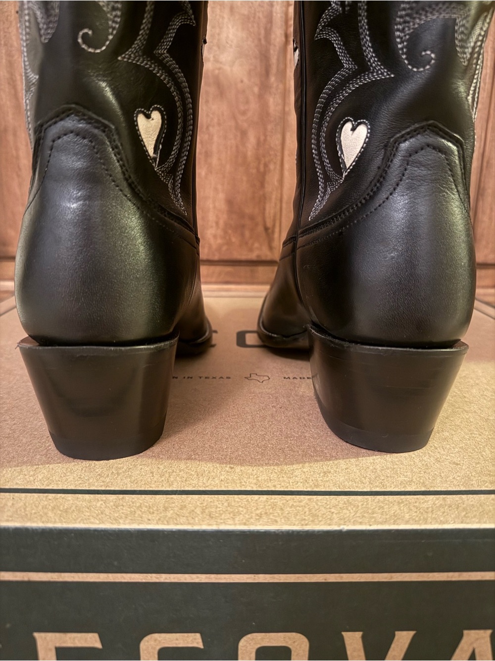 🖤 NWT LIMITED RELEASE Tecovas Annie Hearts Black White Snip Toe Cowgirl Boots. 8 - Picture 4 of 9